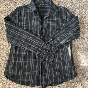 Women’s Button up top